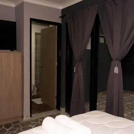 102 Apartamento En Laureles Cerca Al Estadio Y La 70 Medellin Exterior photo